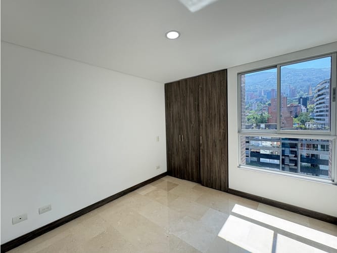 Apartamento de 3 alcobas en arriendo en La Florida, Medellín, 137 m² · foto 7 de 19