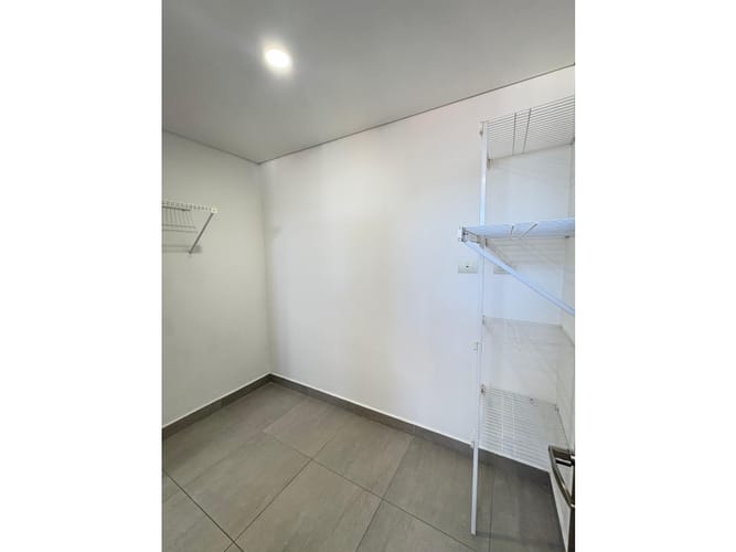Apartamento de 3 alcobas en arriendo en La Florida, Medellín, 137 m² · foto 19 de 19
