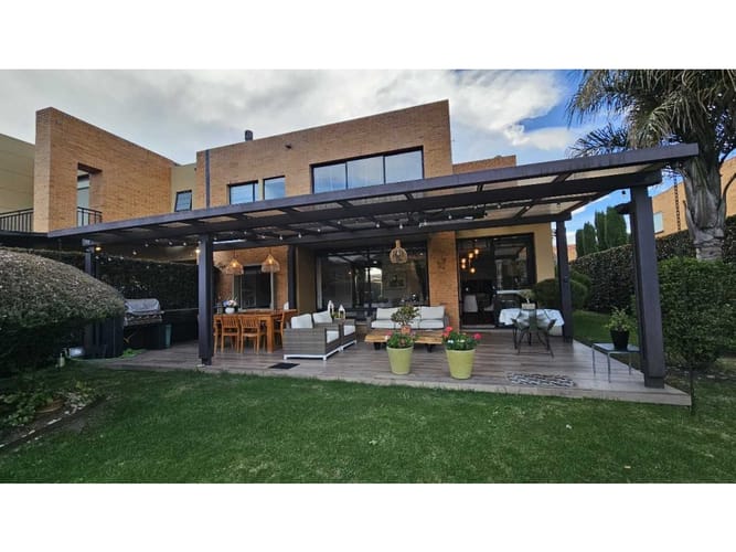 Casa de 3 alcobas en venta en Cc Fontanar, Chía, 252 m² · foto 18 de 23