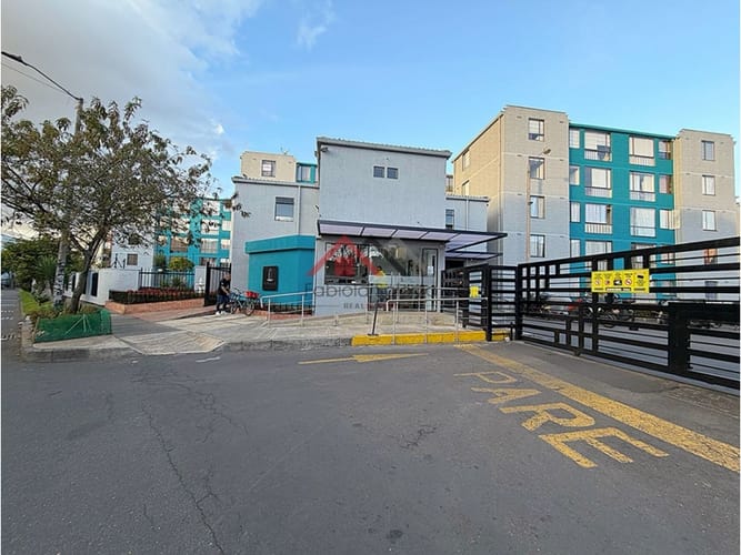 Apartamento de 3 alcobas en venta en Marsella, Bogotá, 57 m² · foto 2 de 20