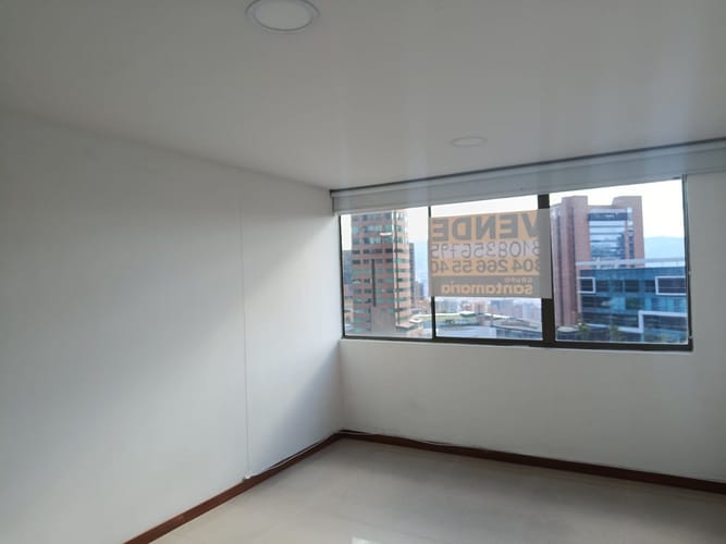 Apartamento de 3 alcobas en venta en El Tesoro, Medellín, 140 m² · foto 4 de 9