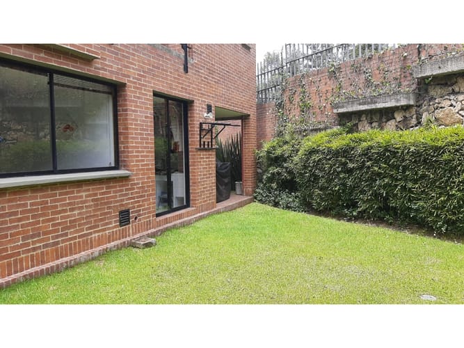 Casa de 4 alcobas en venta en Lindaraja, Bogotá, 300 m² · foto 8 de 24