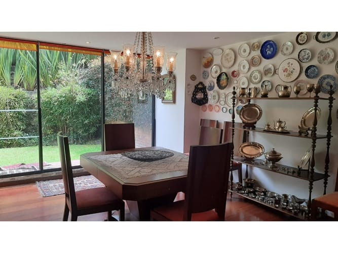Casa de 4 alcobas en venta en Lindaraja, Bogotá, 300 m² · foto 10 de 24