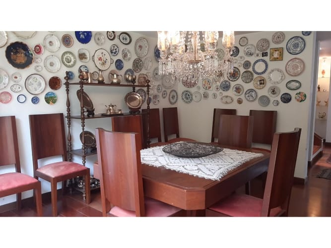 Casa de 4 alcobas en venta en Lindaraja, Bogotá, 300 m² · foto 11 de 24