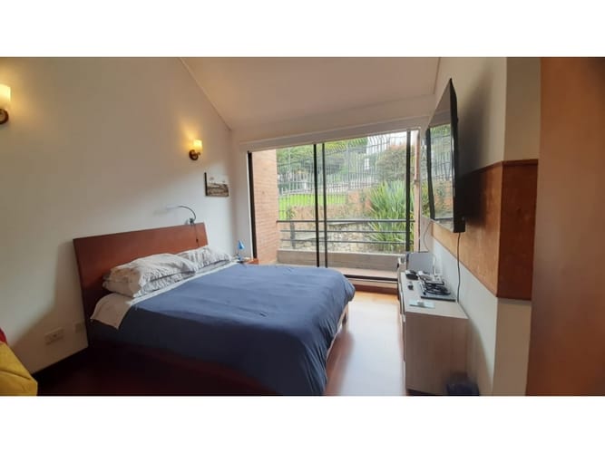 Casa de 4 alcobas en venta en Lindaraja, Bogotá, 300 m² · foto 22 de 24