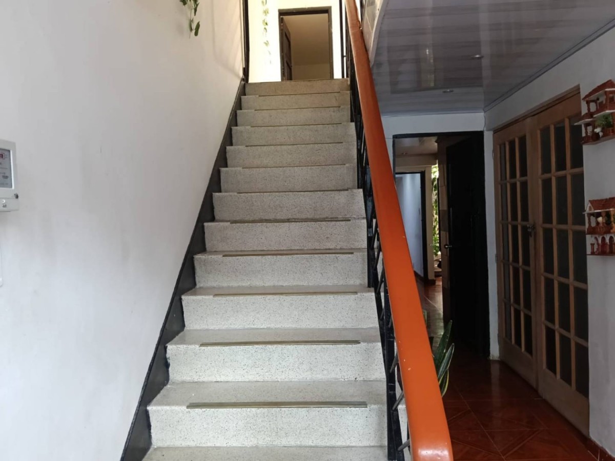 Casa en venta en Eduardo Santos, Bogotá · foto 7 de 17