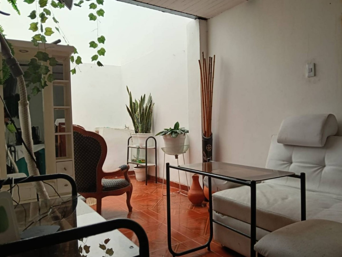 Casa en venta en Eduardo Santos, Bogotá · foto 11 de 17
