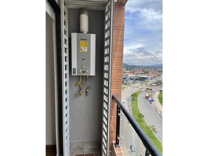Apartamento de 3 alcobas en venta en Colina Campestre, Bogotá, 146 m² · foto 5 de 24