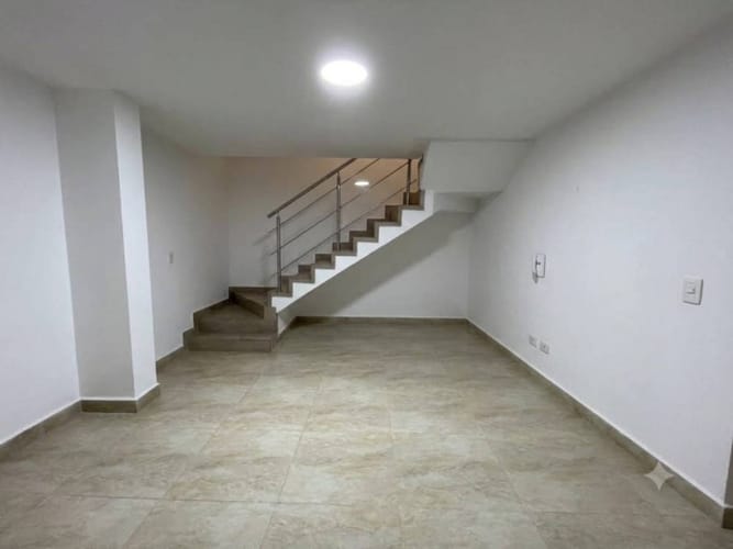 Oficina en arriendo en El Poblado, Medellín, 190 m² · foto 6 de 21