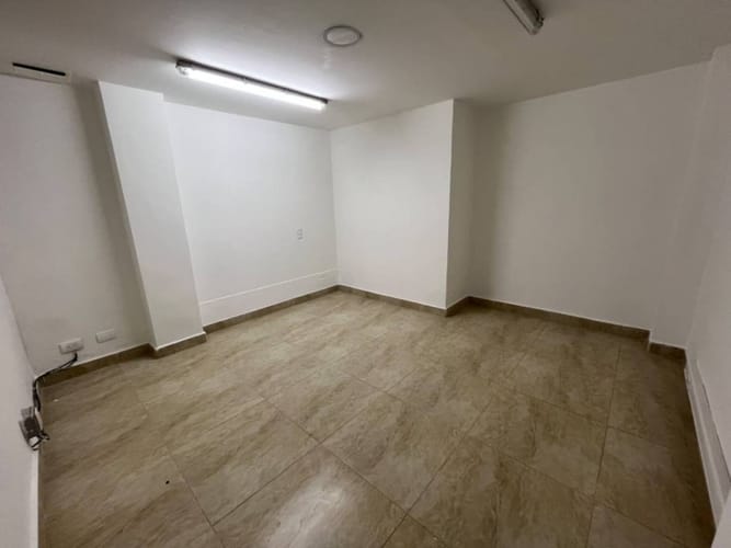 Oficina en arriendo en El Poblado, Medellín, 190 m² · foto 15 de 21