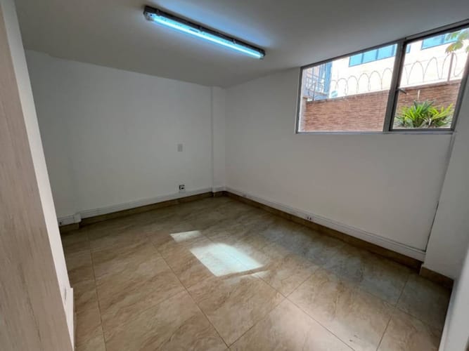 Oficina en arriendo en El Poblado, Medellín, 190 m² · foto 18 de 21
