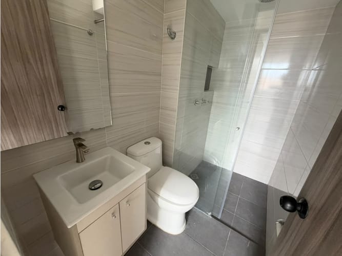 Apartamento de 3 alcobas en arriendo en Madera, Copacabana, 63 m² · foto 9 de 11