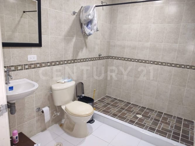 Casa de 4 alcobas en venta en Barcelona, Villavicencio, 300 m² · foto 15 de 18