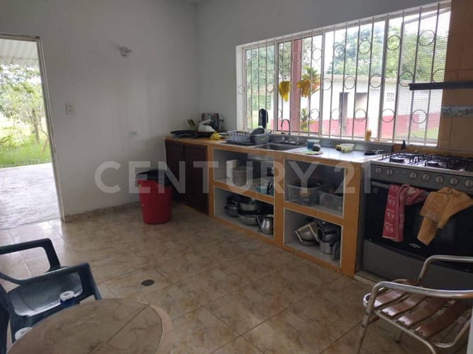Casa de 4 alcobas en venta en Barcelona, Villavicencio, 300 m² · foto 17 de 18