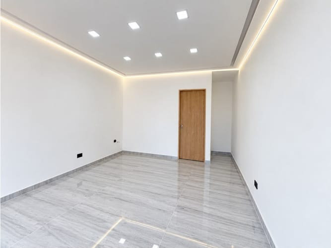 Local en arriendo en Castilla, Medellín, 30 m² · foto 2 de 3