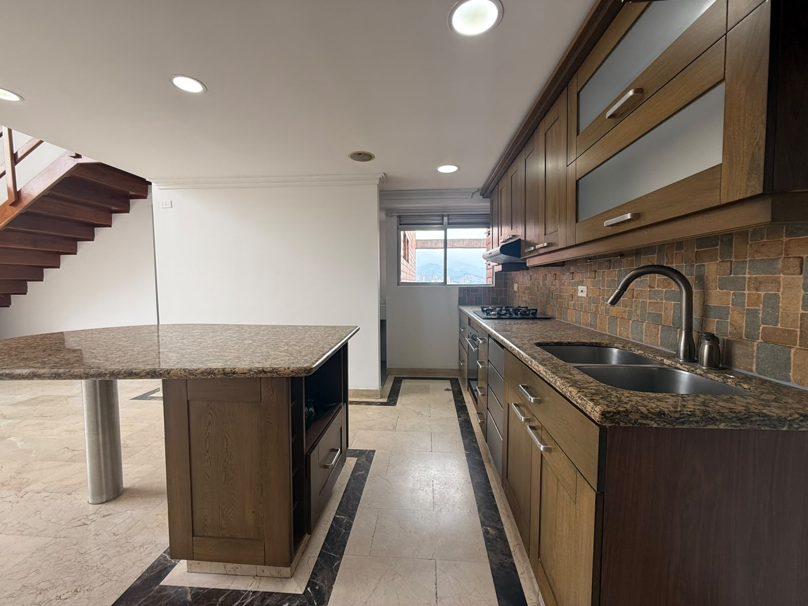 Apartamento en Arriendo en El Poblado, Medellín