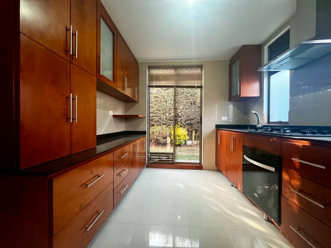 Casa de 4 alcobas en venta en Laura Vicuña, Chía, 207 m² · foto 2 de 24