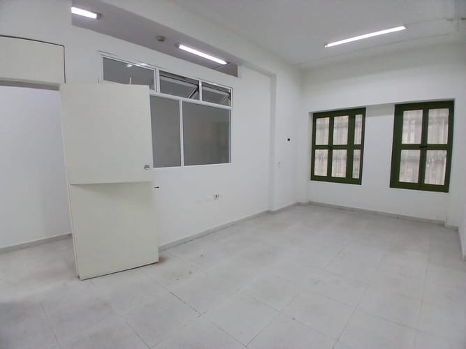 Local en arriendo en Boston, Medellín, 450 m² · foto 2 de 10