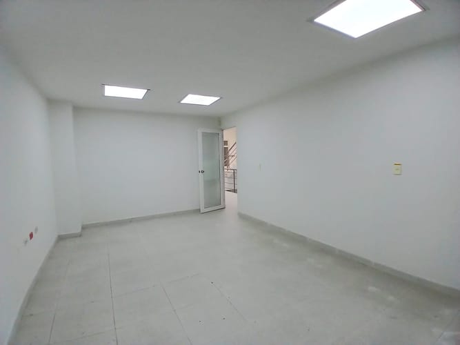 Local en arriendo en Boston, Medellín, 450 m² · foto 3 de 10