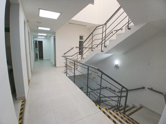 Local en arriendo en Boston, Medellín, 450 m² · foto 5 de 10