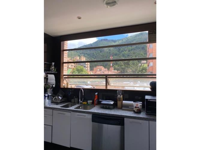 Apartamento de 3 alcobas en venta en Chicó Reservado, Bogotá, 209 m² · foto 4 de 15