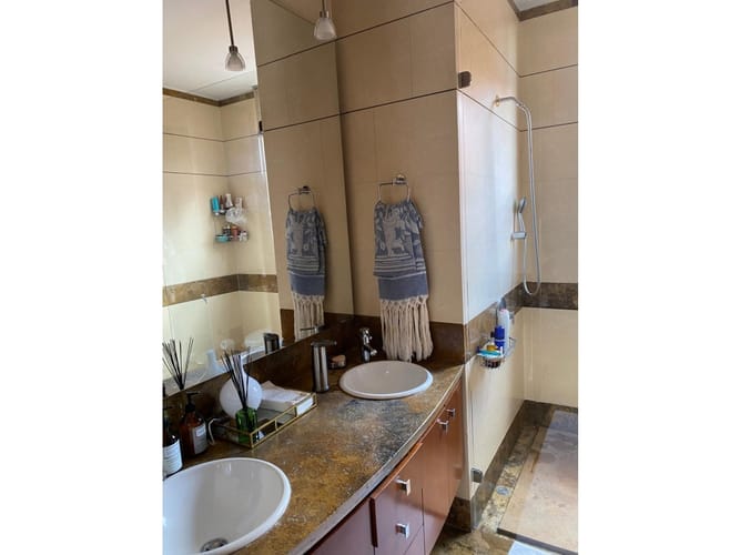 Apartamento de 3 alcobas en venta en Chicó Reservado, Bogotá, 209 m² · foto 10 de 15