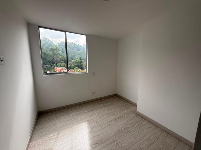 Apartamento de 3 alcobas en arriendo en Vía Las Palmas, Medellín, 76 m² · foto 7 de 13