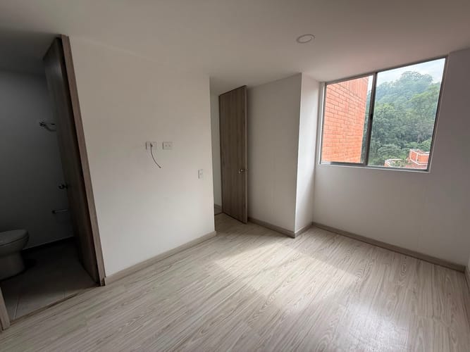 Apartamento de 3 alcobas en arriendo en Vía Las Palmas, Medellín, 76 m² · foto 10 de 13