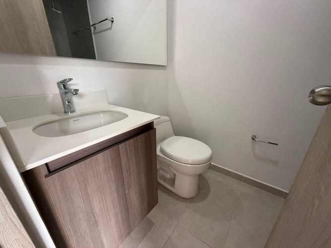 Apartamento de 3 alcobas en arriendo en Vía Las Palmas, Medellín, 76 m² · foto 11 de 13
