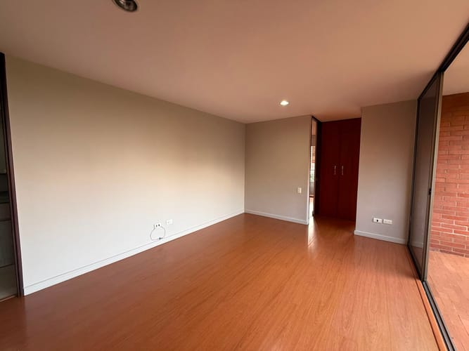 Apartamento de 2 alcobas en arriendo en Astorga, Medellín, 80 m² · foto 3 de 16