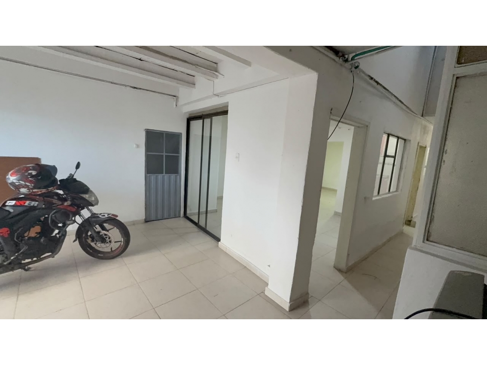 Casa en venta en San Jose De Fontibon, Bogotá · foto 4 de 24