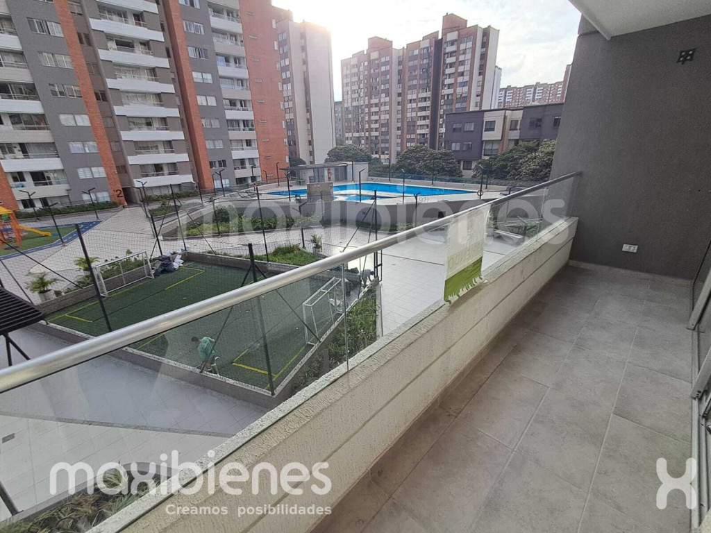 Apartamento en venta en Los Colores, Medellín · foto 18 de 20