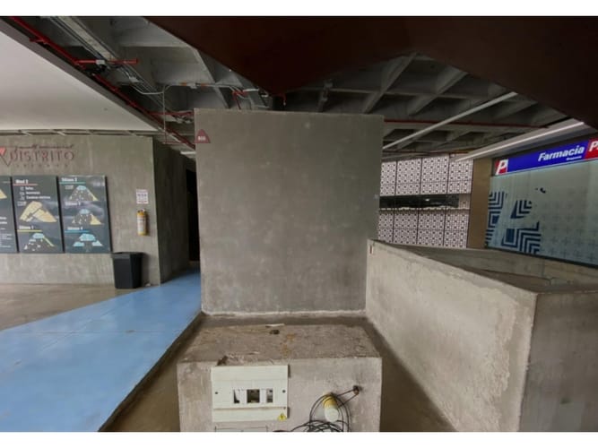Local en venta en Portaton Del Poblado, Envigado, 6 m² · foto 3 de 6
