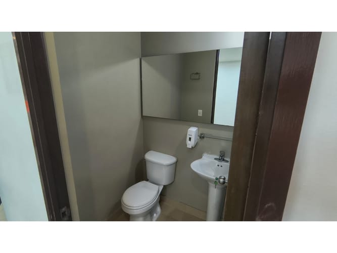 Oficina en venta en Villa Carlota, Medellín, 41 m² · foto 6 de 7