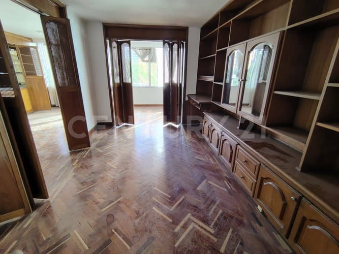 Apartamento de 3 alcobas en venta en Patio Bonito, Medellín, 200 m² · foto 2 de 21
