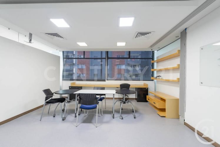 Oficina en arriendo en Conquistadores, Medellín, 509 m² · foto 4 de 22