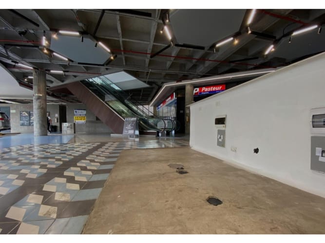 Local en venta en Mont Juic, Medellín, 18 m² · foto 6 de 8