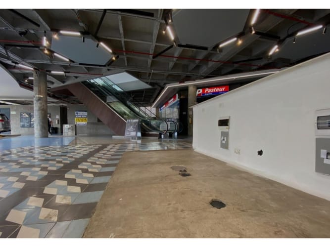 Local en venta en Mont Juic, Medellín, 18 m² · foto 7 de 8