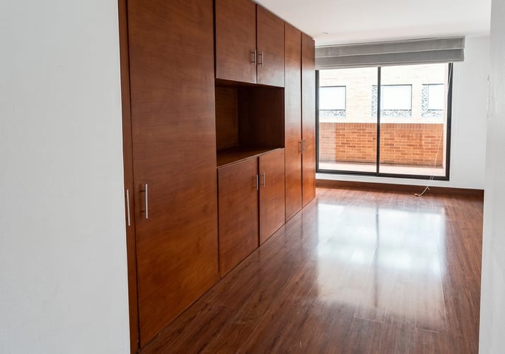 Apartamento de 1 alcoba en venta en Chico Norte, Bogotá, 52 m² · foto 11 de 24