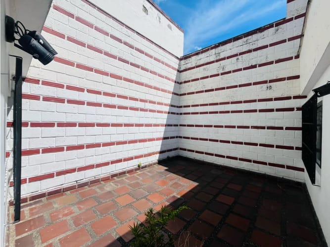 Casa de 5 alcobas en venta en Simon Bolivar, Medellín, 450 m² · foto 5 de 15