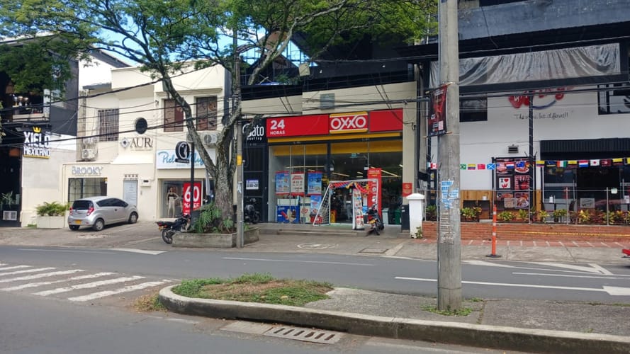 Local en venta en San Fernando Viejo, Cali, 447 m² · foto 10 de 14