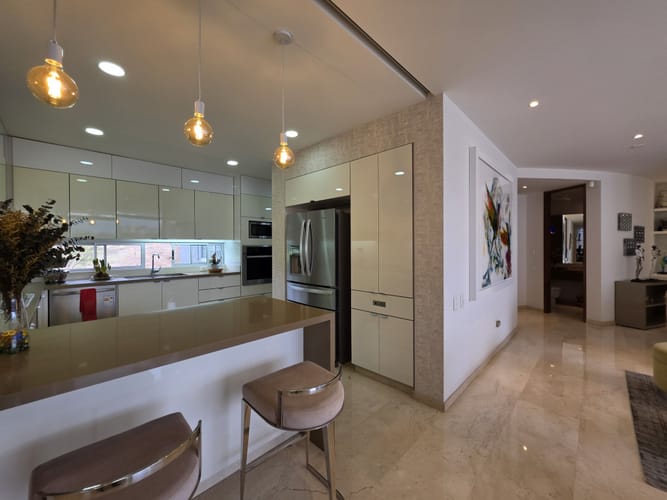 Apartamento de 3 alcobas en venta en Santa Teresita, Cali, 204 m² · foto 12 de 24