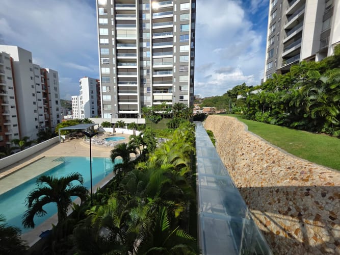 Apartamento de 3 alcobas en venta en Santa Teresita, Cali, 204 m² · foto 17 de 24