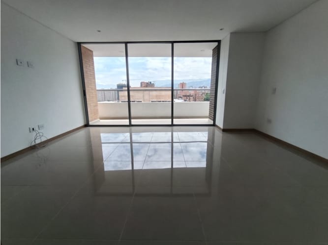 Apartamento de 3 alcobas en arriendo en Mesa, Envigado, 120 m² · foto 2 de 24