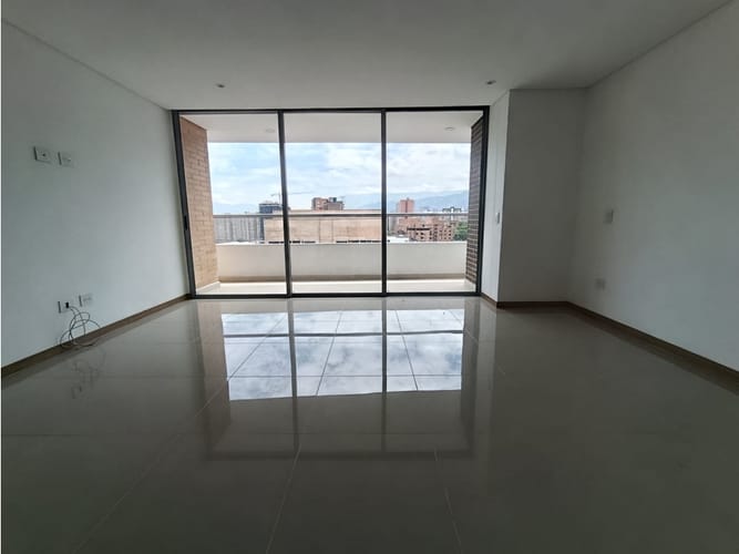 Apartamento de 3 alcobas en arriendo en Mesa, Envigado, 120 m² · foto 3 de 24