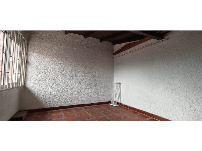 Apartamento de 7 alcobas en arriendo en Estadio, Medellín, 200 m² · foto 23 de 24