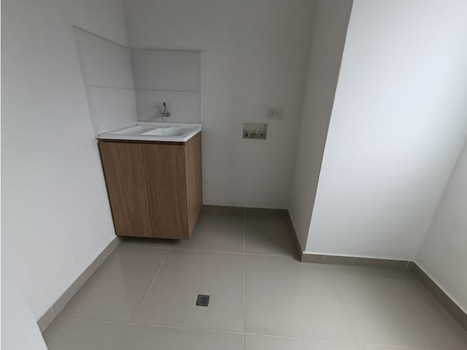 Apartamento de 3 alcobas en arriendo en Mesa, Envigado, 120 m² · foto 18 de 24