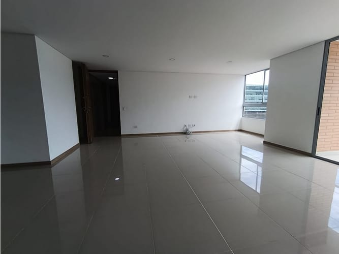 Apartamento de 3 alcobas en arriendo en Mesa, Envigado, 120 m² · foto 19 de 24