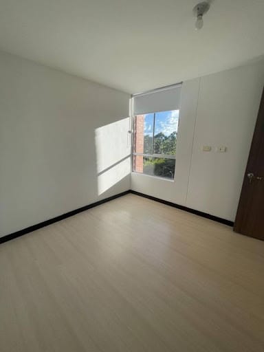 Apartamento de 3 alcobas en arriendo en Rionegro, 76 m² · foto 7 de 13