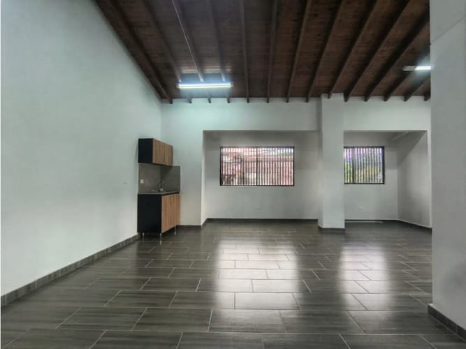 Oficina en arriendo en Rodeo Alto, Medellín, 75 m² · foto 6 de 8